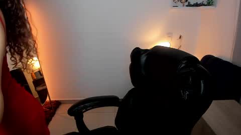 Snapshot of cassandra_caiin chatting on 05-17-26, 07:10 Cassie online show from 05-17-26, 07:10