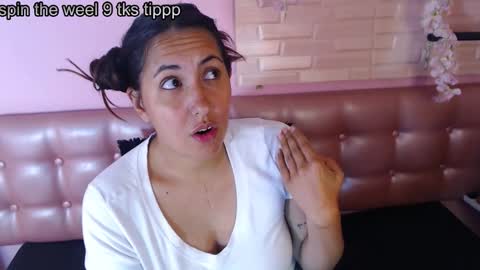 573215024606 online show from 10-19-25, 12:44