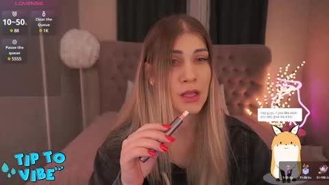 Snapshot of cassandragood chatting on 03-04-25, 07:51 Lena online show from 03-04-25, 07:51