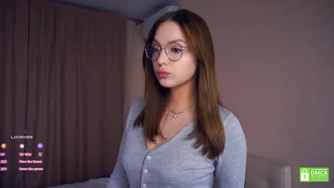 Adele online show from 09-19-25, 03:34