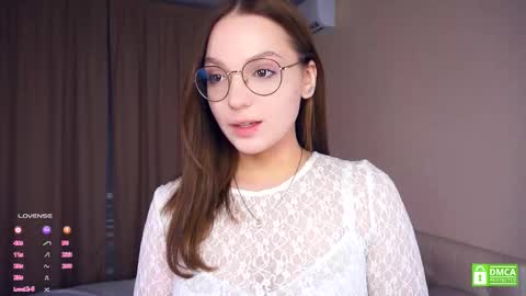 Adele online show from 09-20-25, 04:08