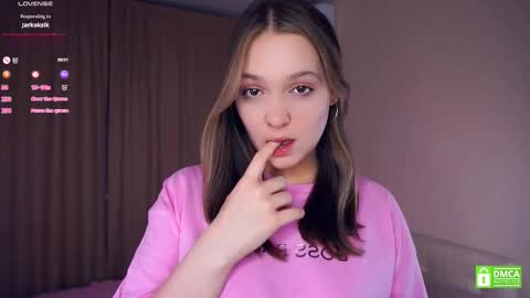 Adele online show from 10-03-25, 03:31