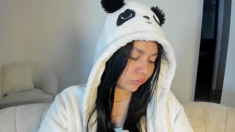 Cassie Jones online show from 06-10-26, 12:22