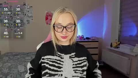 Snapshot of cassie_rosss chatting on 03-06-25, 05:14 Cassie Rosss online show from 03-06-25, 05:14