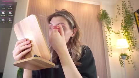 Im Cassie3 online show from 02-22-26, 08:24