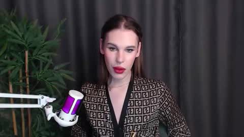 Snapshot of cassiemich chatting on 12-22-25, 09:34 Cassie online show from 12-22-25, 09:34