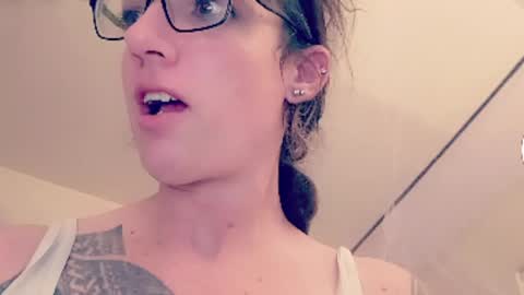 Cassiemichelle online show from 04-17-26, 01:25