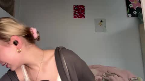 Olivia online show from 02-19-26, 08:10