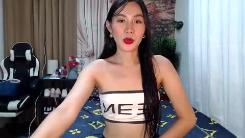 Snapshot of cassydeluxe chatting on 10-14-25, 01:50 Cassy online show from 10-14-25, 01:50