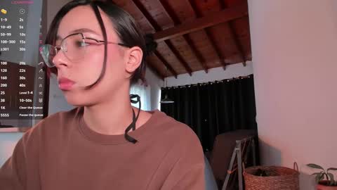 Loren online show from 11-04-25, 04:06