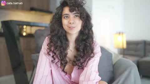 Snapshot of cata_batnati chatting on 06-17-26, 02:07 Catalina online show from 06-17-26, 02:07