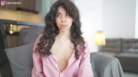 Snapshot of cata_batnati chatting on 06-18-26, 02:10 Catalina online show from 06-18-26, 02:10