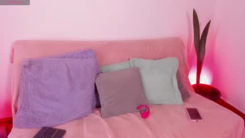 Snapshot of cata_greenn chatting on 06-03-26, 07:30 Cata green model independient online show from 06-03-26, 07:30