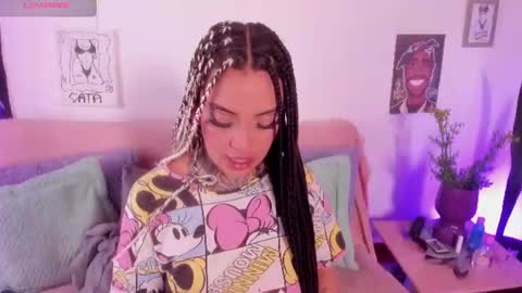 Snapshot of cata_greenn chatting on 06-16-26, 07:05 Cata green model independient online show from 06-16-26, 07:05