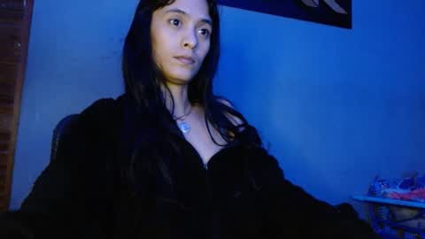 Snapshot of cata_sexy2410 chatting on 07-09-26, 05:33 cata_sexy2410 online show from 07-09-26, 05:33
