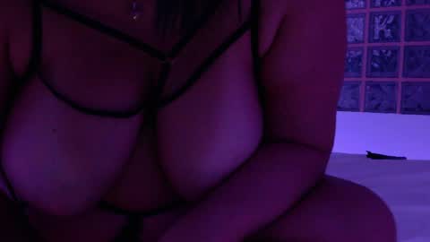 Luna Velvet online show from 05-16-26, 12:18