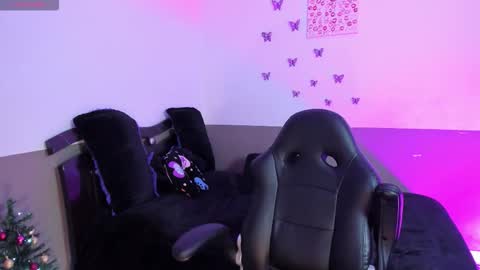 Snapshot of cataleya_blare chatting on 12-05-25, 04:21 LUU online show from 12-05-25, 04:21