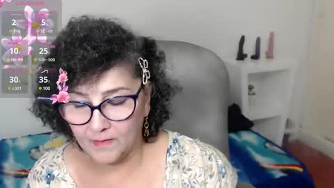 Snapshot of cataleya_mom_ chatting on 02-13-25, 12:57 cataleya online show from 02-13-25, 12:57
