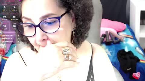Snapshot of cataleya_mom_ chatting on 03-07-25, 08:13 cataleya online show from 03-07-25, 08:13