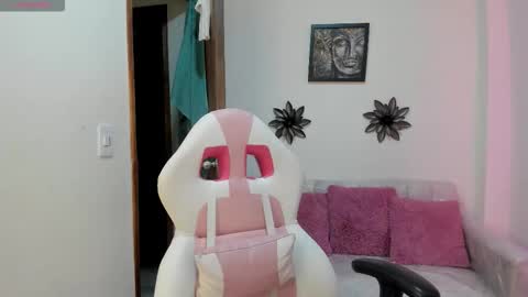 Snapshot of cataleya_sub_ chatting on 10-20-25, 12:27 cataleya_sub_ online show from 10-20-25, 12:27