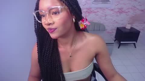 Snapshot of catalina25_t chatting on 02-18-25, 01:44 catalina25_t online show from 02-18-25, 01:44