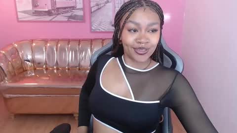 Snapshot of catalina25_t chatting on 12-14-25, 12:54 catalina25_t online show from 12-14-25, 12:54