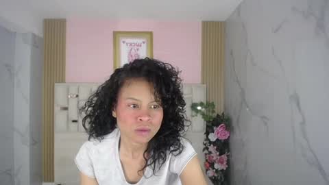 Catalina  online show from 04-08-26, 03:17