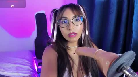 Cata  Monday- Saturday   On line at 0100pm-0700pm online show from 03-08-25, 04:17