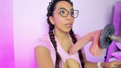 Cata  Monday- Saturday   On line at 0100pm-0700pm online show from 04-28-26, 07:41