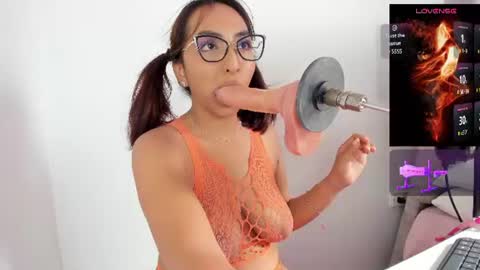 Cata  Monday- Saturday   On line at 0100pm-0700pm online show from 07-10-26, 08:22