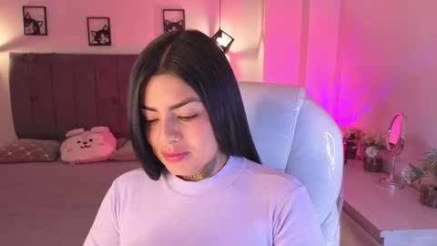 Catalina online show from 11-06-25, 03:07