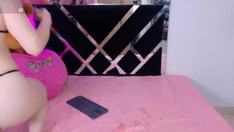 Catalina  online show from 04-21-26, 11:18