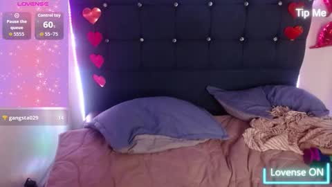 Snapshot of catalinajane1 chatting on 02-25-26, 05:33 catalinajane1 online show from 02-25-26, 05:33