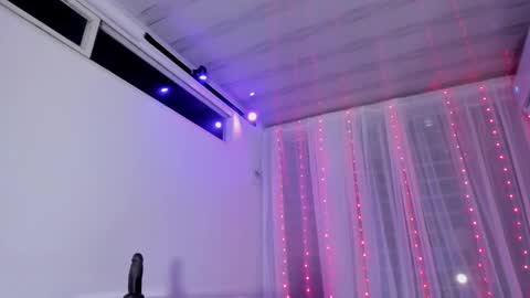 Call me Cata  online show from 11-25-25, 03:28