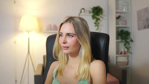 catecrago  online show from 11-11-25, 02:28