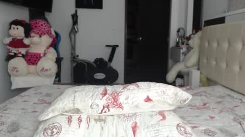 katerine online show from 01-15-26, 03:22