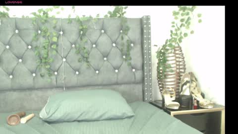 cathalina online show from 04-19-26, 02:38