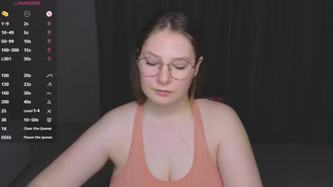 Snapshot of catherine_river chatting on 02-13-25, 07:10 Catherine online show from 02-13-25, 07:10