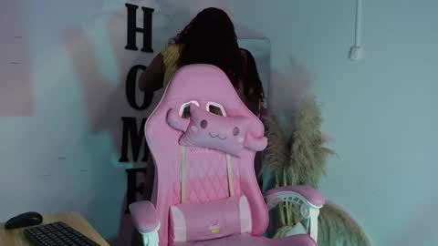 Snapshot of catherine_smith_ chatting on 09-22-25, 11:23 Catherine online show from 09-22-25, 11:23