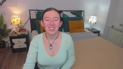Catrin online show from 02-23-25, 09:44