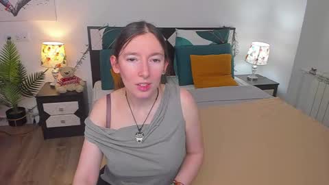 Catrin online show from 03-06-25, 07:25