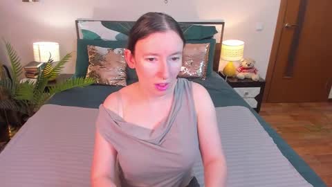 Catrin online show from 02-16-26, 10:17