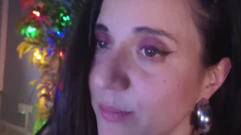 Snapshot of catherinstone chatting on 01-05-25, 02:19 catherinstone online show from 01-05-25, 02:19