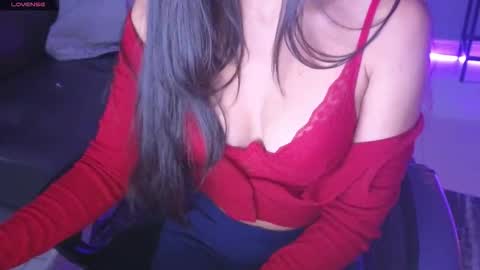Snapshot of catherinstone chatting on 12-01-25, 10:42 catherinstone online show from 12-01-25, 10:42