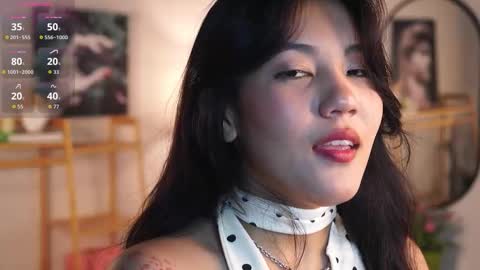 Snapshot of catheryneells chatting on 09-23-25, 05:16 Lee online show from 09-23-25, 05:16