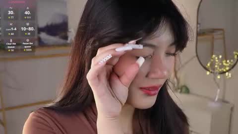 Snapshot of catheryneells chatting on 12-18-25, 04:13 Lee online show from 12-18-25, 04:13