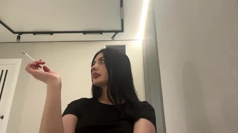 Snapshot of catheywiswall chatting on 05-20-26, 05:30 Lisa online show from 05-20-26, 05:30