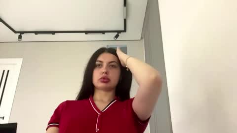 Snapshot of catheywiswall chatting on 05-22-26, 05:07 Lisa online show from 05-22-26, 05:07