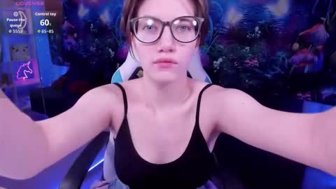 cathybarnes online show from 11-19-25, 03:28