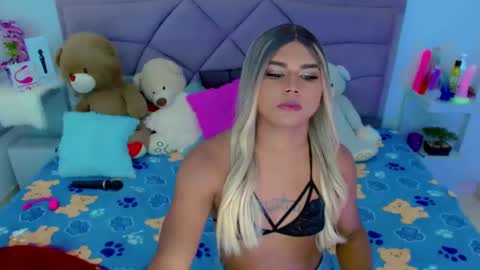 Snapshot of cattaleya_skinny chatting on 03-07-25, 01:51 cattaleya skinny online show from 03-07-25, 01:51